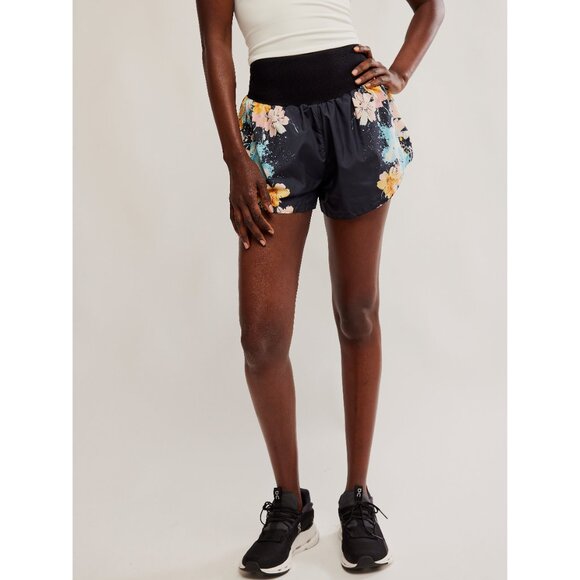 🆕 FP MOVEMENT Carpe Diem Printed Shorts / Floral Print - Picture 3 of 7